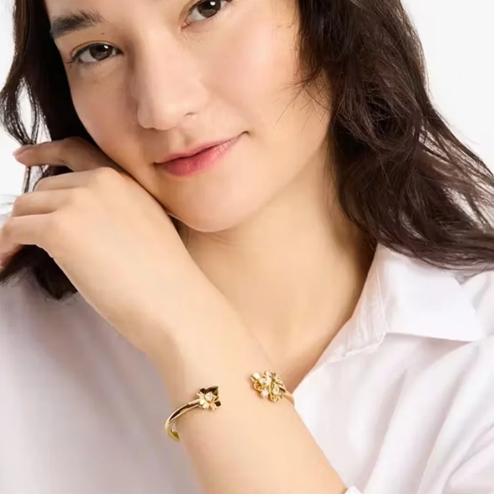 💛🔹️Kate Spade🔹️ Precious Pansy Gold Floral Hinge Cuff Bracelet